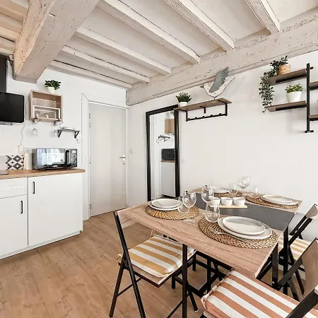 Le Nid De Gabriel, En Plein Centre Apartman
